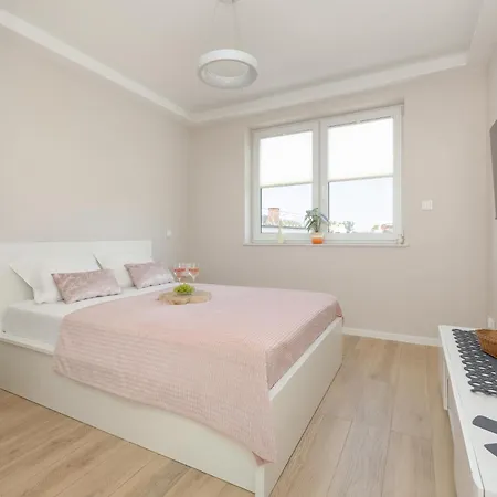 Klifowa With Spa, Fitness & Kids Club By Renters アパートホテル レバル