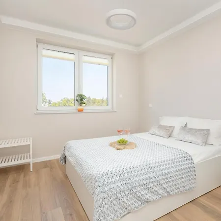 アパートホテル Klifowa With Spa, Fitness & Kids Club By Renters