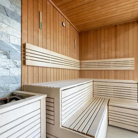 Klifowa With Spa, Fitness & Kids Club By Renters レバル